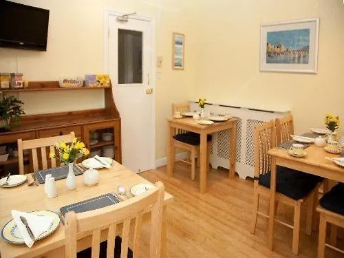 ゲストハウス The Meltham Guesthouse スカーバラ
